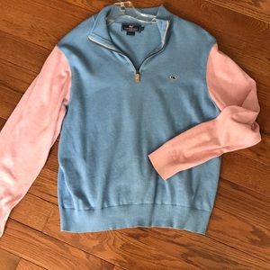 Vineyard vines men's medium colorblock sweater.